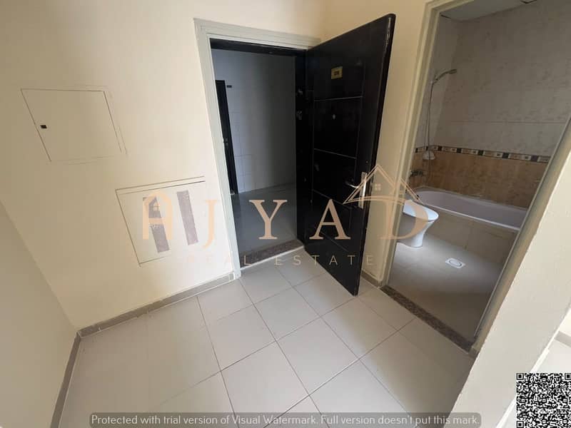 10 e9fd43ff-9753-45b8-9920-ba45a1629abb. jpg