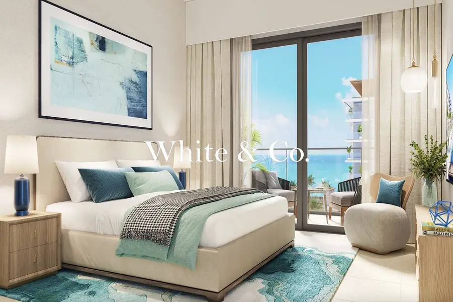 Canal View | Premium Townhouse | Maids