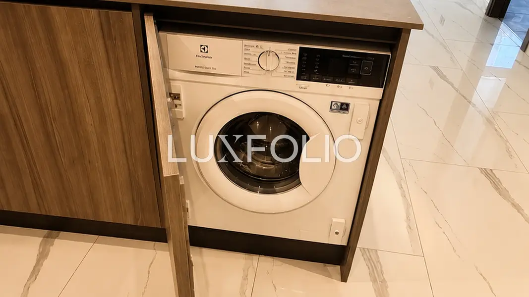 Modern Layout | Low Floor | Vacant Apartment