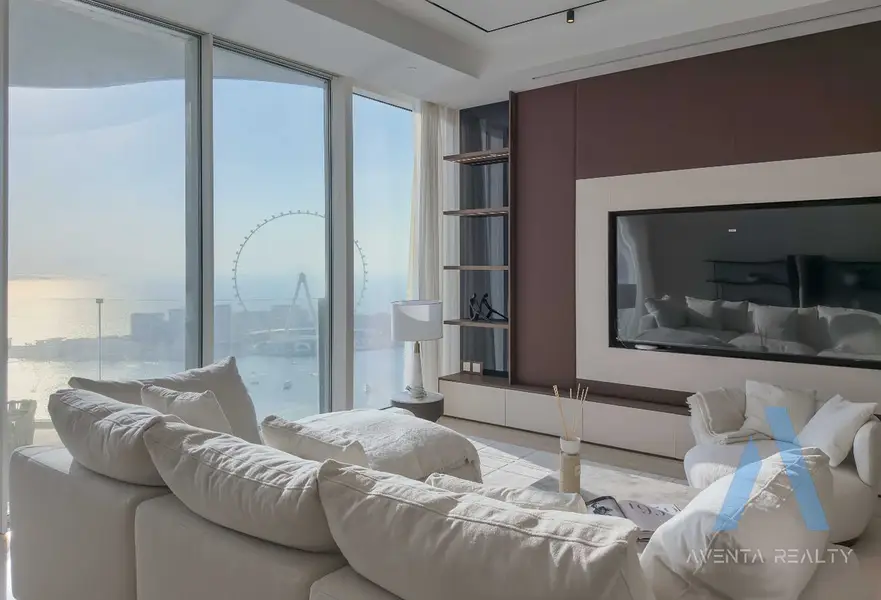 Upgraded | Premium Furniture | High Floor