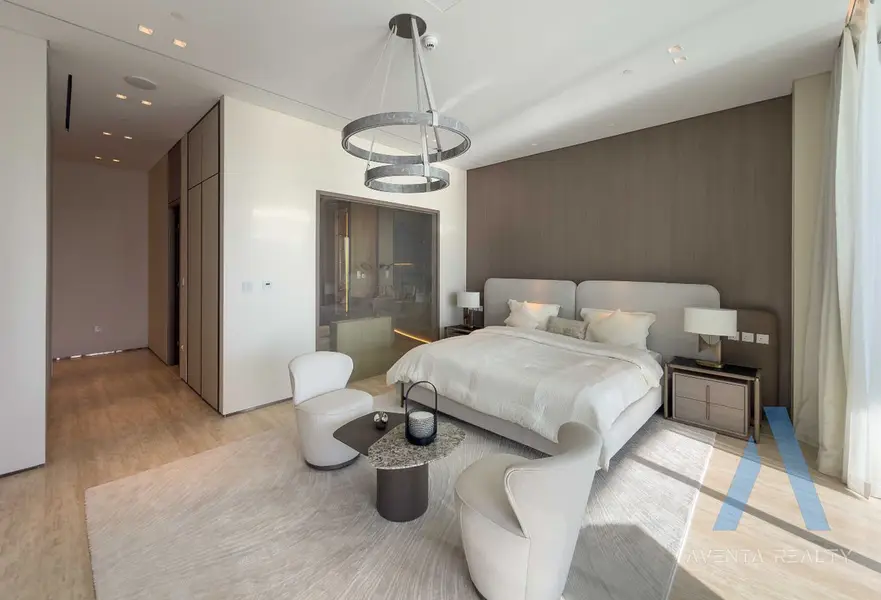 Upgraded | Premium Furniture | High Floor