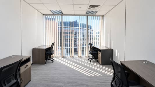 Офис в аренду в Дубай Инвестиционный Парк (ДИП), Дубай - Minimalist Sunlit Office with Blinds. png