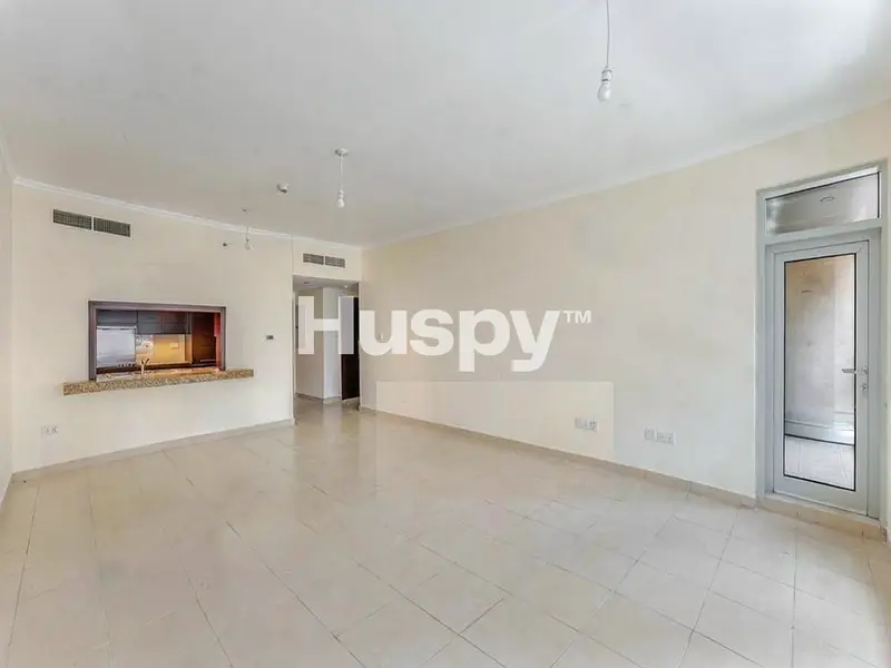 Vacant | Large Layout | Low Floor