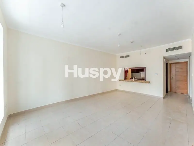 Vacant | Large Layout | Low Floor