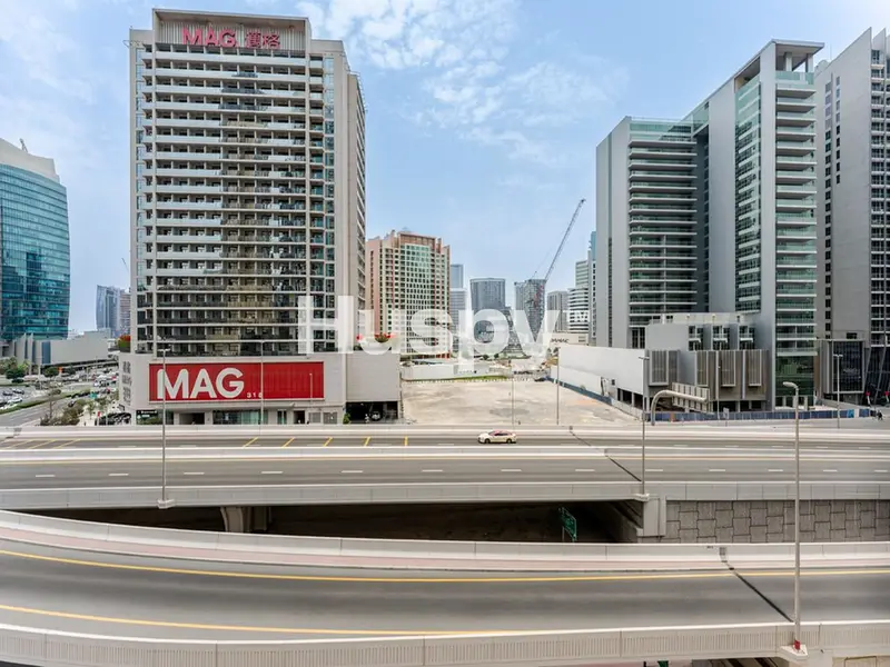 Vacant | Large Layout | Low Floor