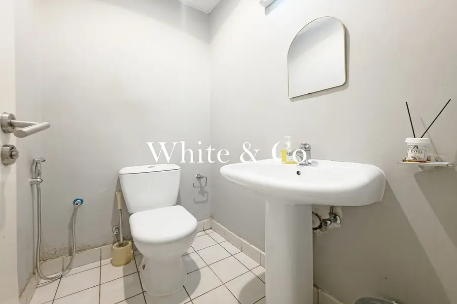 Close to Metro| Fitted Office |Vacant Soon