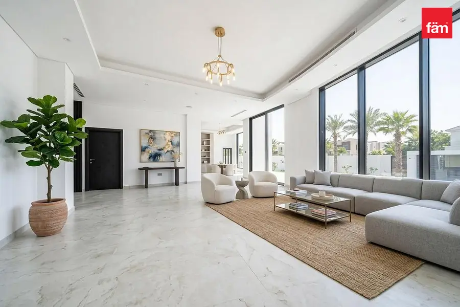 2 Living Area | On Green Belt | Corner | Vastu