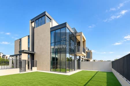 Townhouse de 4 chambres à à vendre à Mudon, Dubai - Modern Villa Under Clear Blue Skies. png