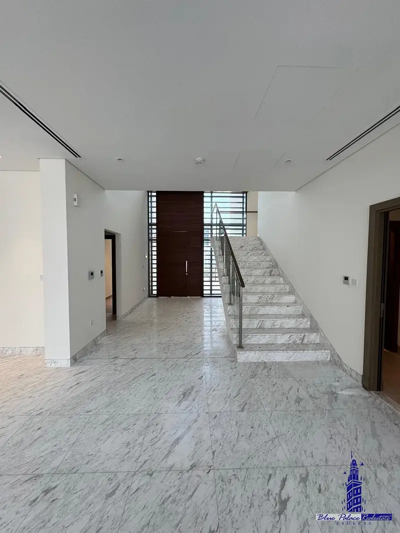 On the Lagoon | District one 6br | Ready