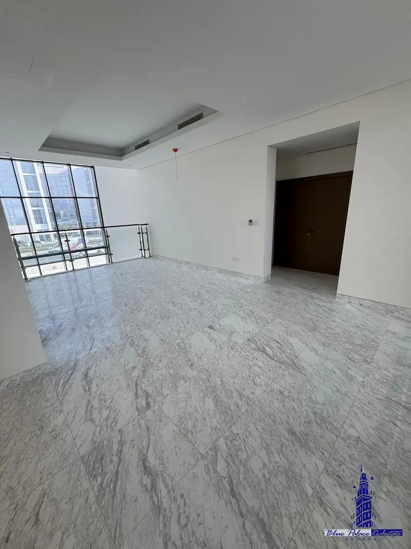On the Lagoon | District one 6br | Ready