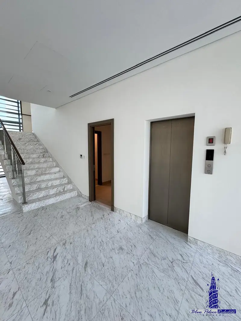 On the Lagoon | District one 6br | Ready