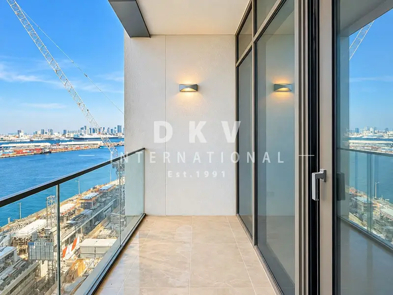 Panoramic Sea View | Bright Corner Unit | Vacant