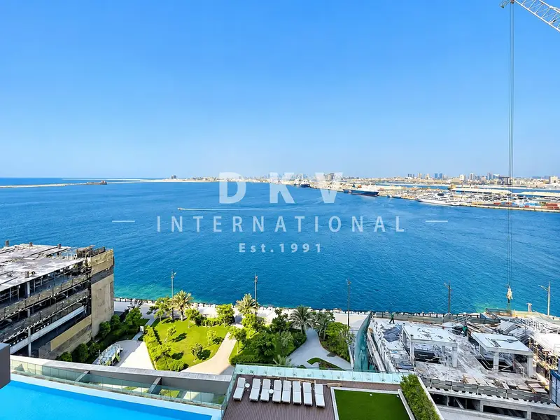 Panoramic Sea View | Bright Corner Unit | Vacant