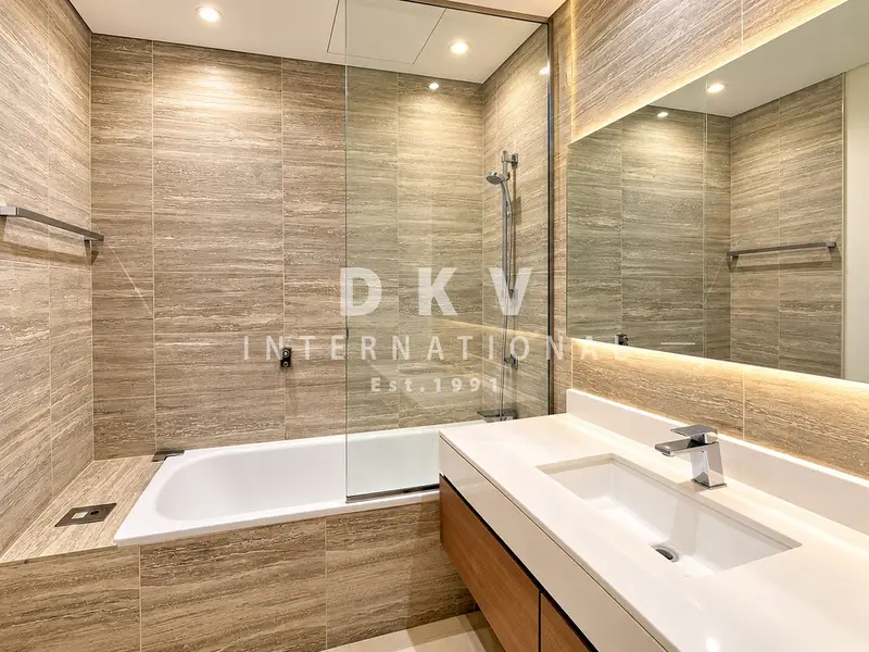 Panoramic Sea View | Bright Corner Unit | Vacant