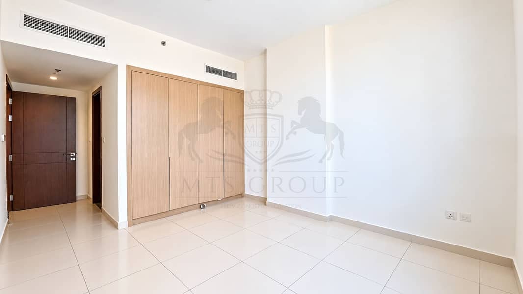 2 Bright Minimalist Apartment Bedroom. png
