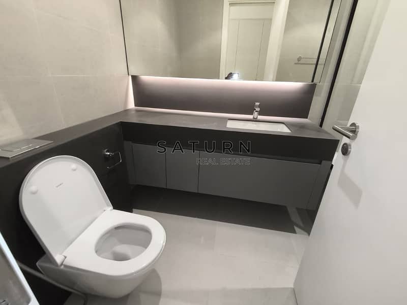 18 cf7bc24a-fabf-4ec6-8e03-29b888b4aab7. jpg