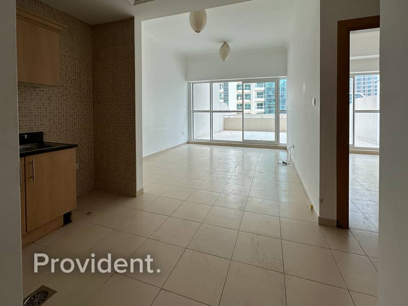 Appartement à Business Bay,Mayfair Residency, 1 chambre, 65000 AED - 16981769 Appartement à Business Bay,Mayfair Residency, 1 chambre, 65000 AED - 16981769