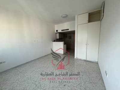 阿尔马贾兹， 夏尔迦 单身公寓待租 - WhatsApp Image 2026-10-24 at 9.48. 40 AM (2). jpeg