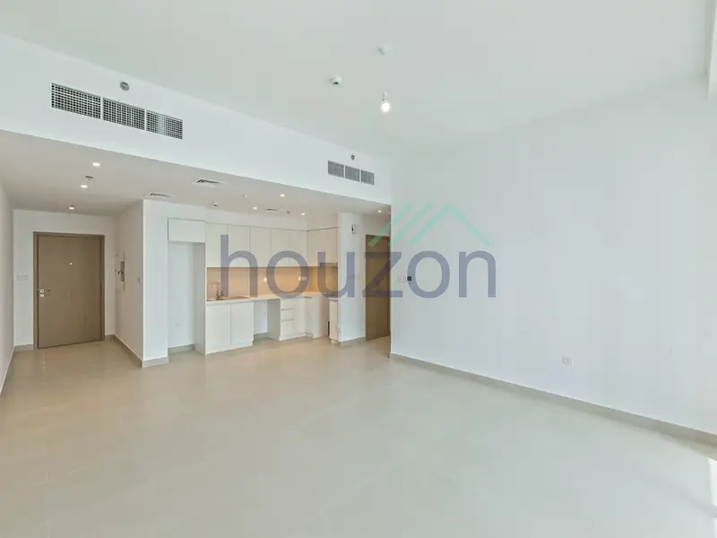 Modern + Elegant 2BR | Vacant | Sea & Marina View