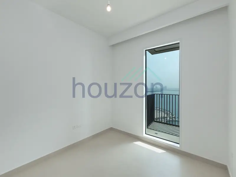 Modern + Elegant 2BR | Vacant | Sea & Marina View