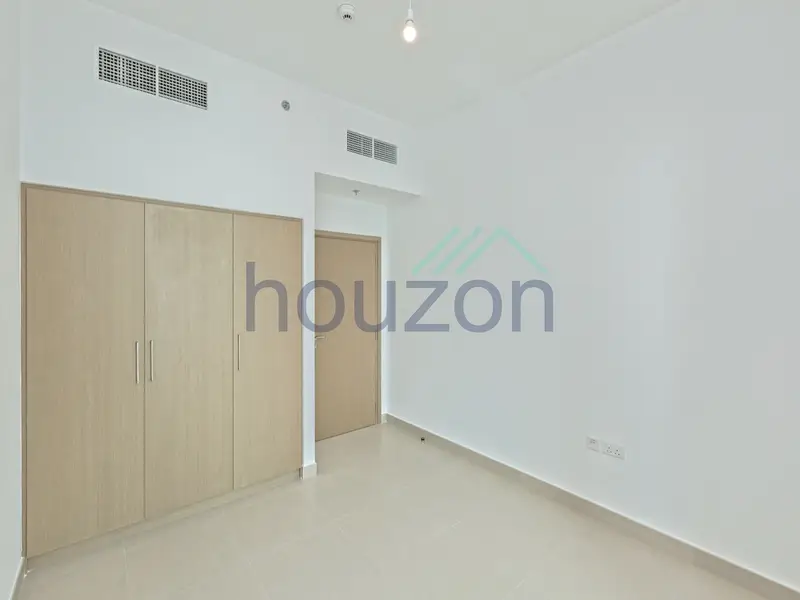 Modern + Elegant 2BR | Vacant | Sea & Marina View