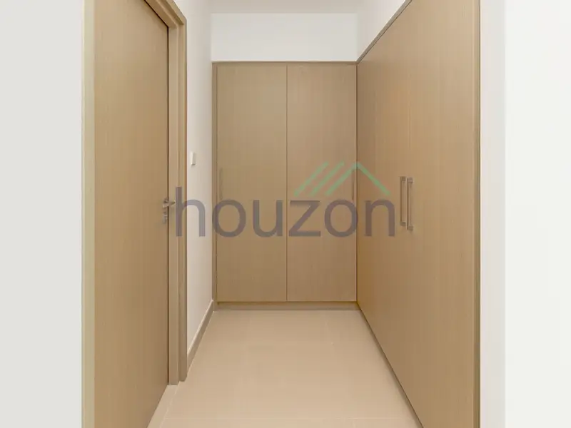 Modern + Elegant 2BR | Vacant | Sea & Marina View