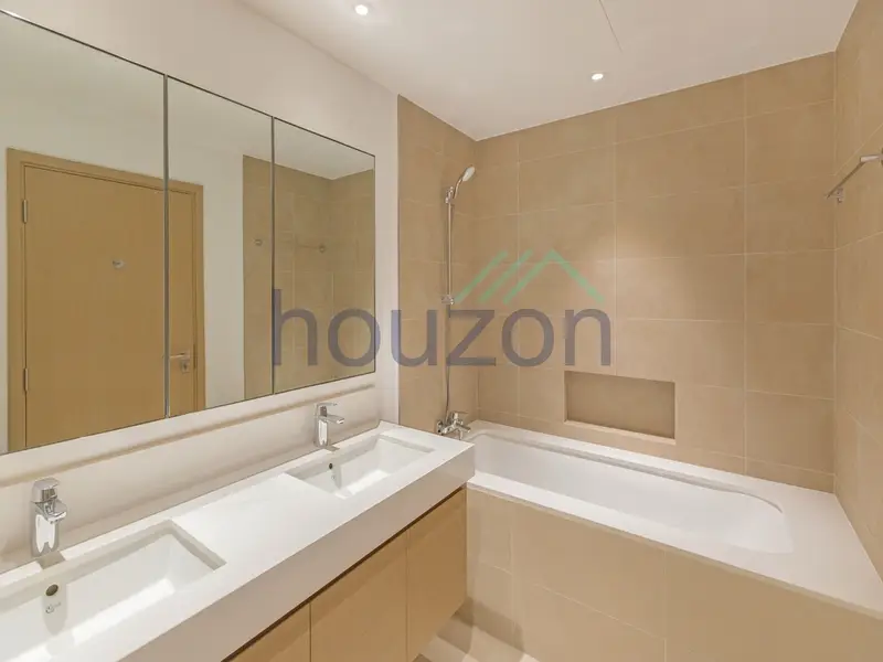 Modern + Elegant 2BR | Vacant | Sea & Marina View
