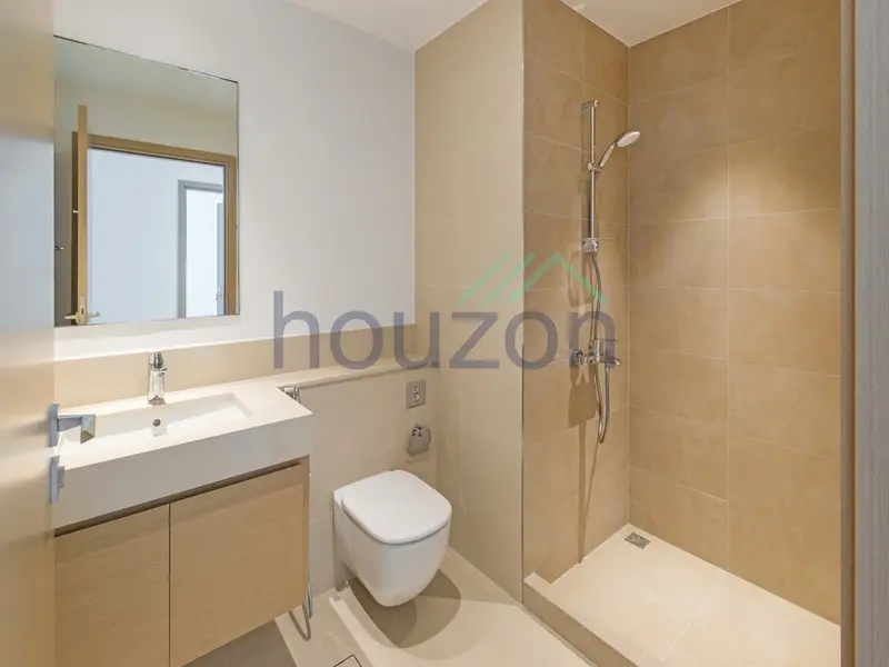 Modern + Elegant 2BR | Vacant | Sea & Marina View