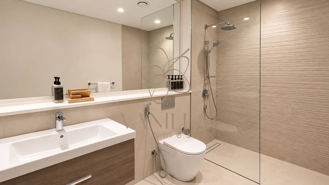 17 shower(4). png