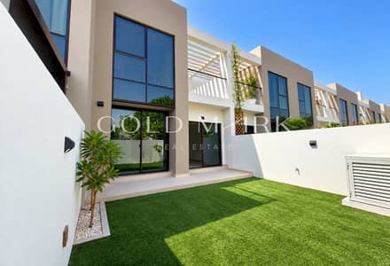 3 Schlafzimmer Townhouse zum Miete in DAMAC Hills, Dubai - Reihenhaus in DAMAC Hills,Greenwoods, 3 schlafzimmer, 170000 AED - 16982517 3 Schlafzimmer Townhouse zum Miete in DAMAC Hills, Dubai - Reihenhaus in DAMAC Hills,Greenwoods, 3 schlafzimmer, 170000 AED - 16982517