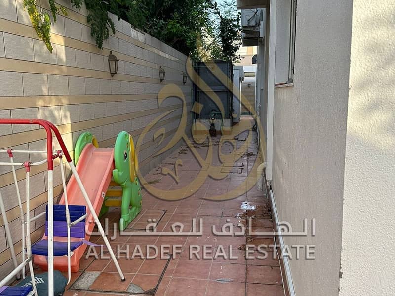 Villa / Two floors / 5 bedrooms / 5,000 sq. ft. / 2 majlis (reception ...