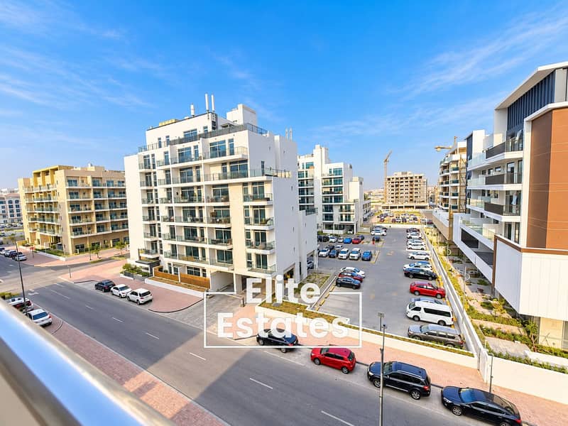 6 Sunny Modern Apartment District. png