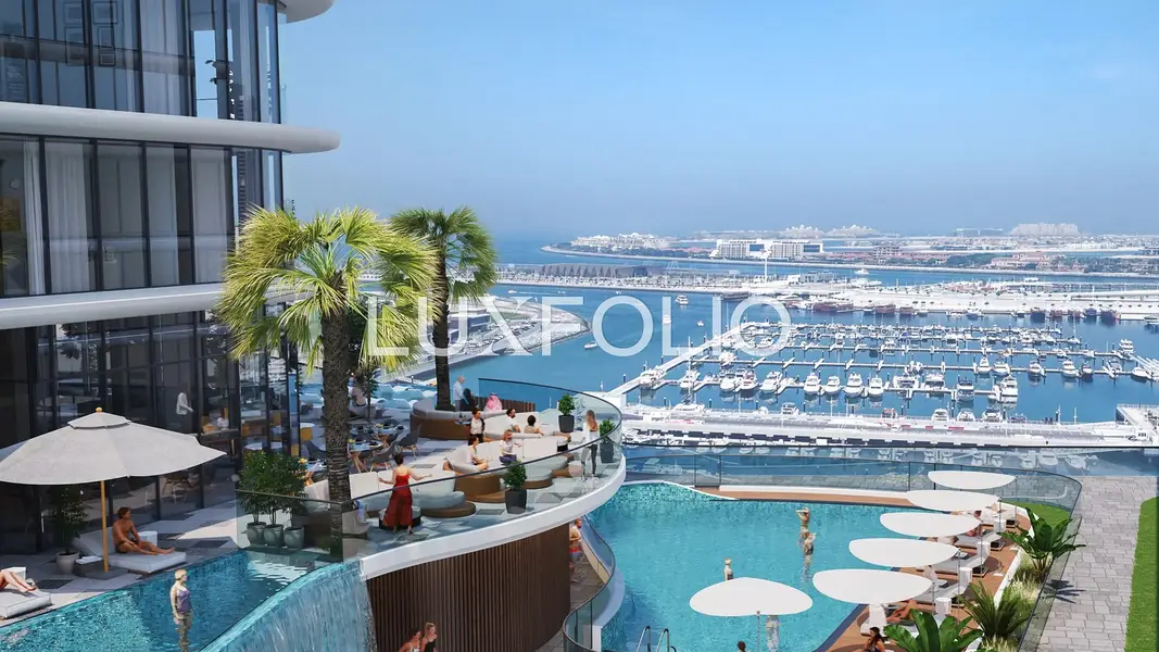 PANORAMIC VIEW OF MARINA & PALM | 80/20 PP