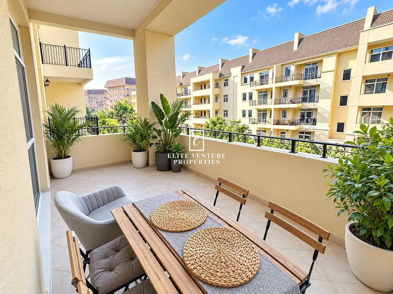 UPGRADED UNIT | VACANT ON TRANSFER | BIG LAYOUT