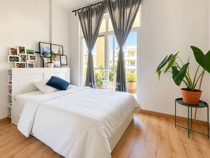 UPGRADED UNIT | VACANT ON TRANSFER | BIG LAYOUT