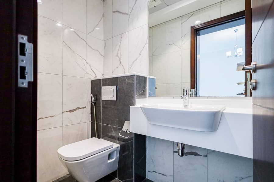 9 ART 18 - washroom (2). jpg