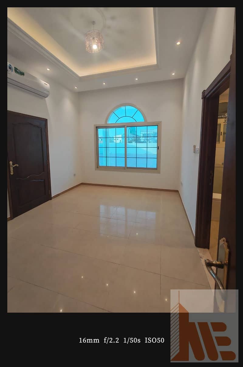 5 barsha villa bedroom1. jpg