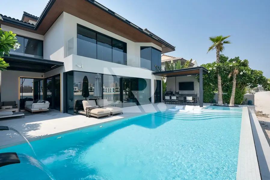 Beautifully Renovated | Private Spa | High Number