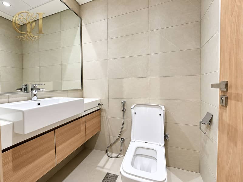 3 Modern Minimalist Bathroom Interior. png
