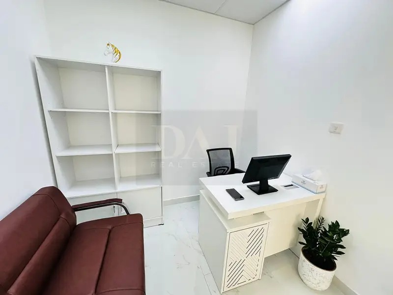 Boost Your Professional Image with Our Impressive Office Space Options