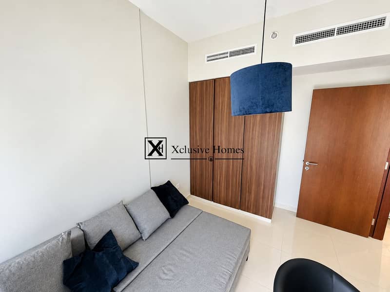 10 Bright natural light interior-9. png