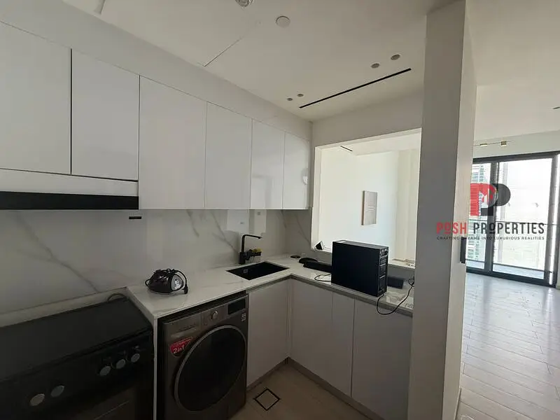 Premium location l Ready to move l Ready ROI