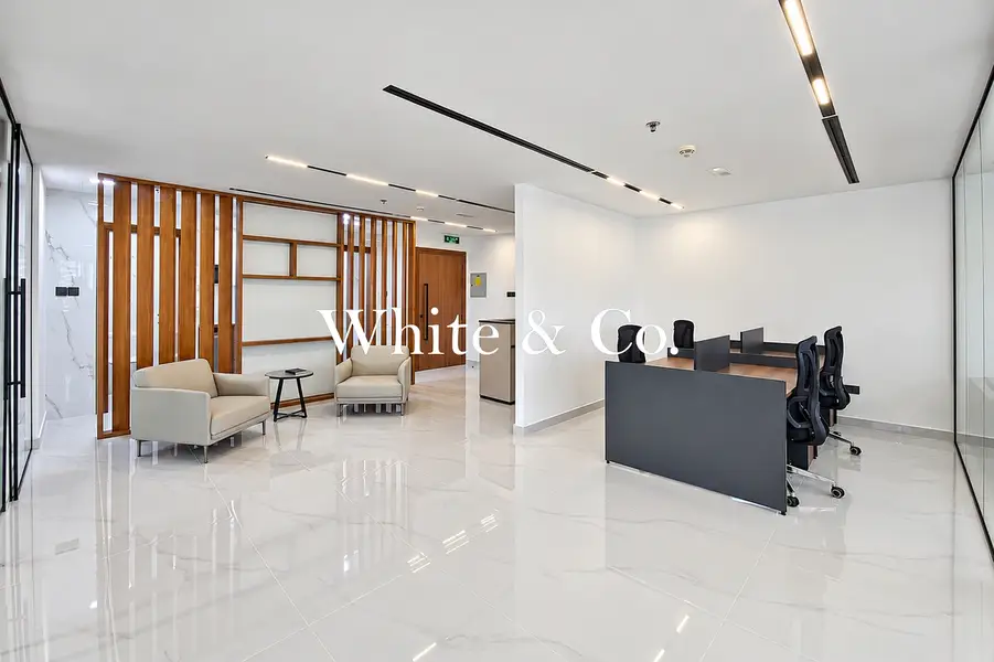 VACANT NOW | LUXURY FIT OUT | GRADE A |