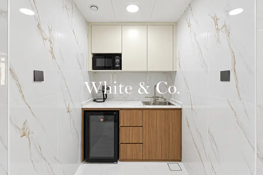 VACANT NOW | LUXURY FIT OUT | GRADE A |