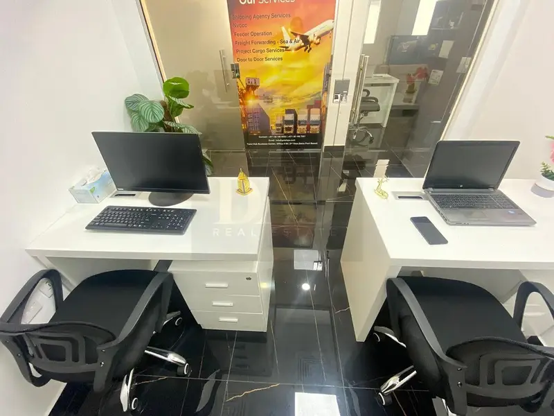 Spacious Office with Bank account assistance |Free Amenities