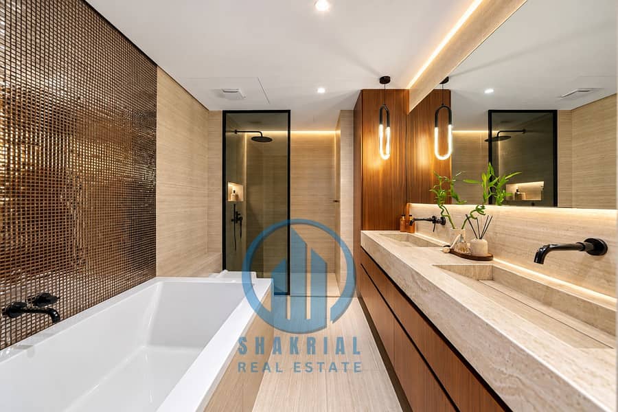 10 Warm Modern Luxury Bathroom. png