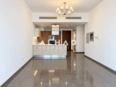 阿尔弗雷德街区， 迪拜 2 卧室单位待租 - Minimalist Apartment Interior with Modern Kitchen. png