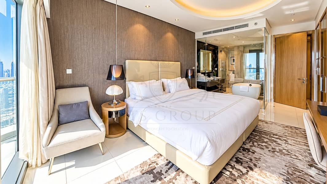 4 Bright Modern Luxury Hotel Suite. png