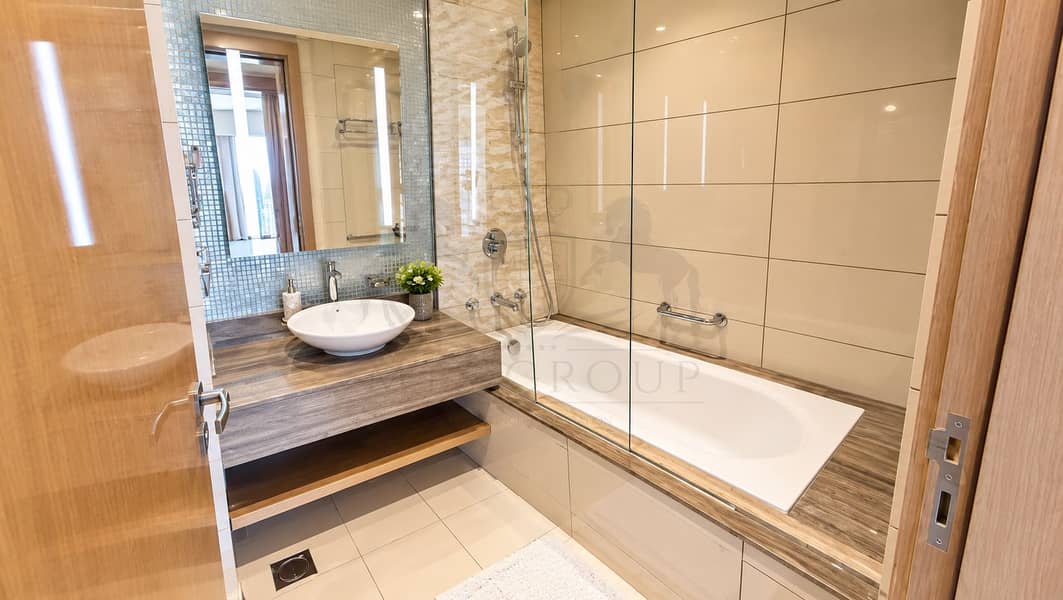 10 Modern Beige Bathroom Retreat. png