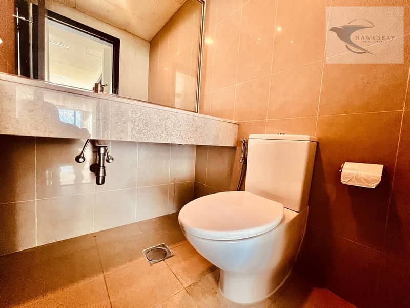 Spacious 2 BR Maid-room | 4Bathrooms | Stunning Views | Wide and ...